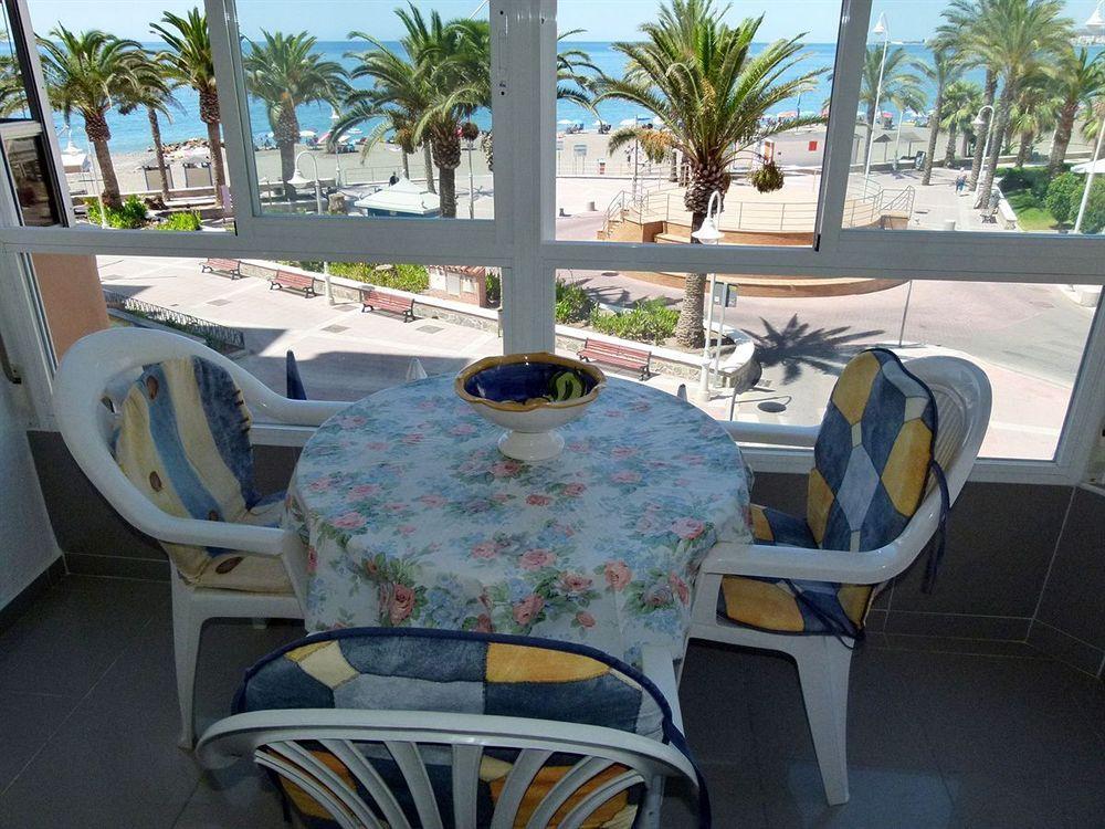 Apartamentos Intercentro Torrox-Costa エクステリア 写真