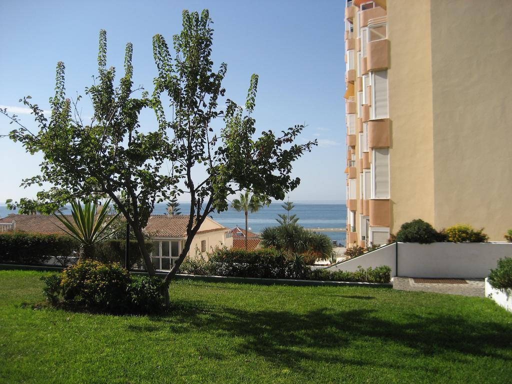 Apartamentos Intercentro Torrox-Costa エクステリア 写真