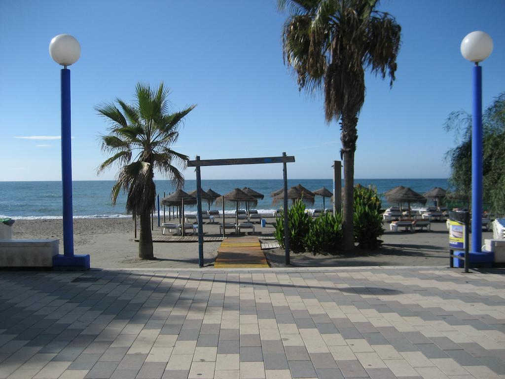 Apartamentos Intercentro Torrox-Costa エクステリア 写真