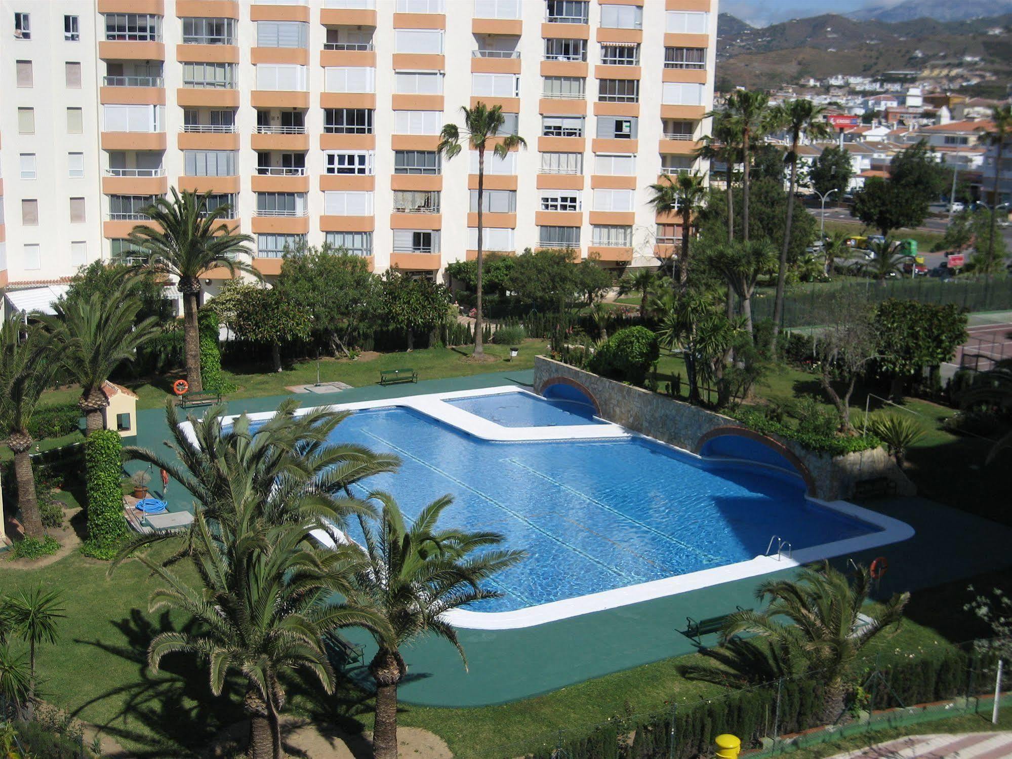 Apartamentos Intercentro Torrox-Costa エクステリア 写真