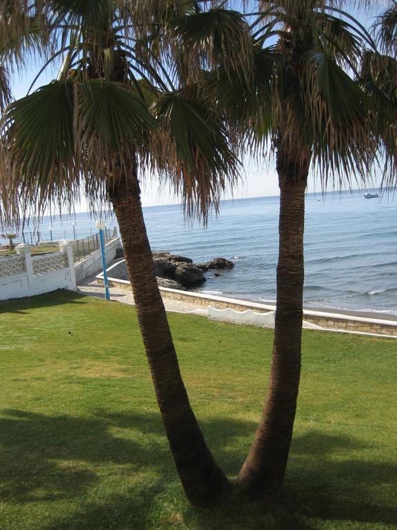 Apartamentos Intercentro Torrox-Costa エクステリア 写真